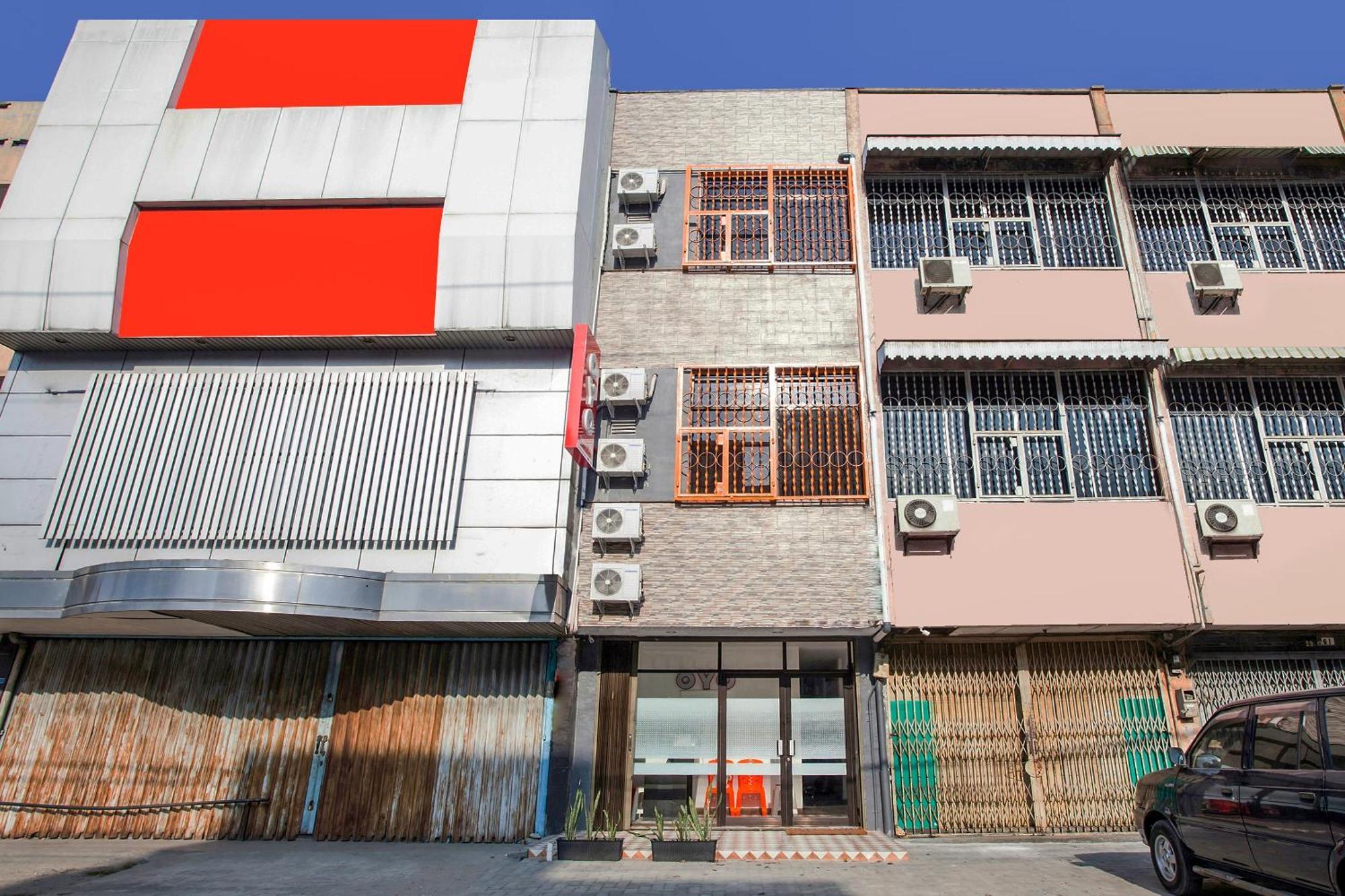 棉兰 Oyo2720苏托莫旅馆酒店 外观 照片